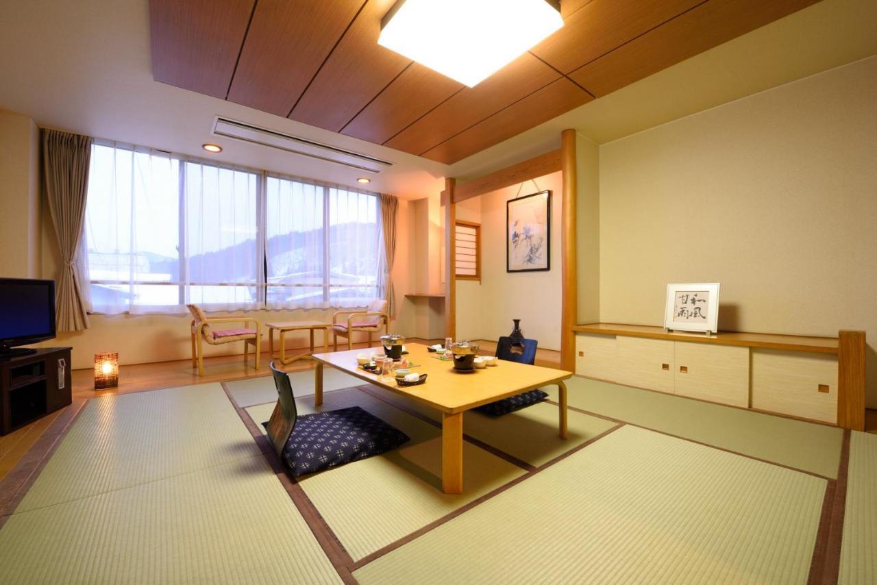 Готель Tofuya Ryokan, Onogawa Onsen, Sauna, Barrier-Free Йонедзава Екстер'єр фото